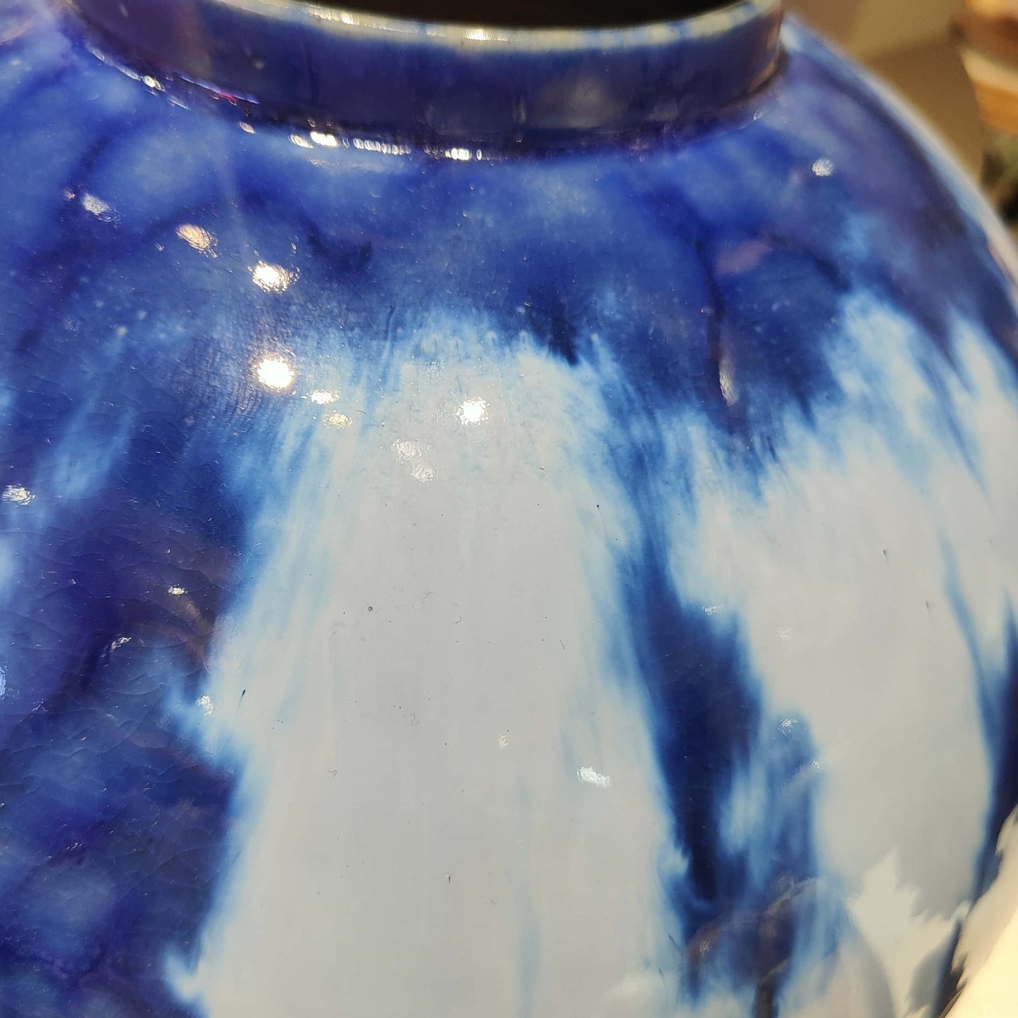 AAW Mirele Vase 008-CR-DETAILIMAGE