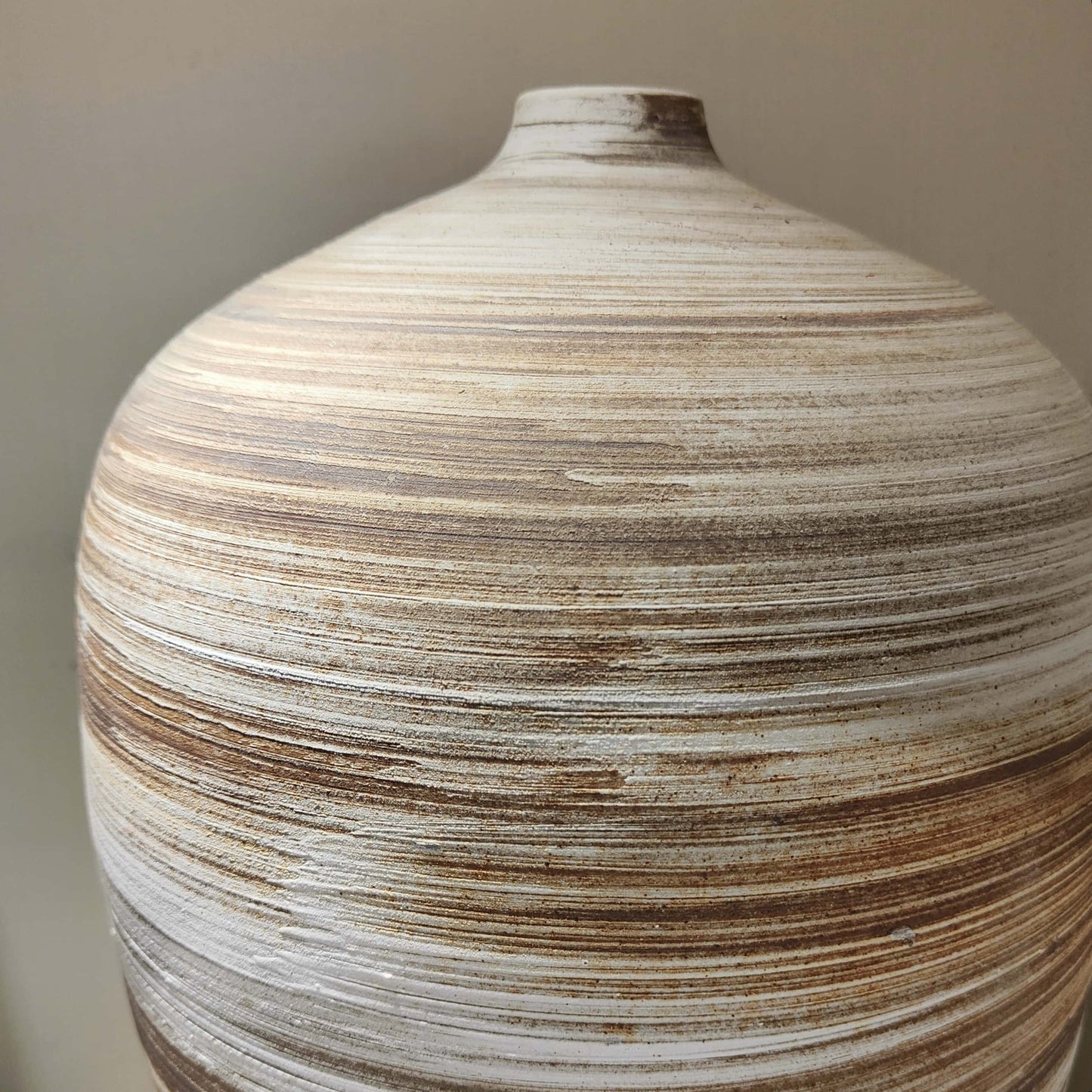 Xyrena Vase Series