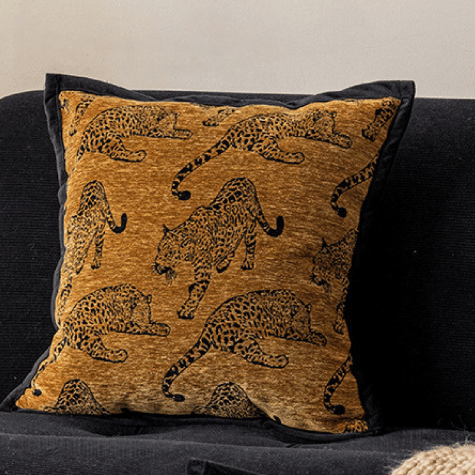 Leopard-Throw-Pillow-Cover-1